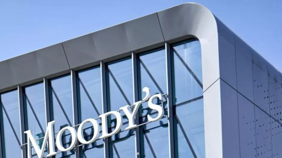 Κρίση στην Γαλλία: Υποβάθμιση από τη Moody's