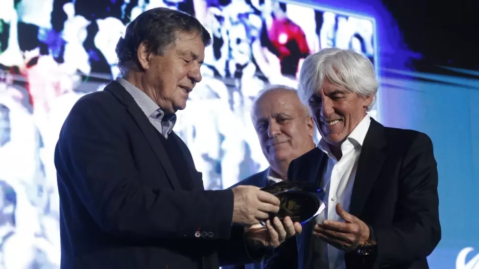 Τίμησε τον Ρεχάγκελ ο Ιβάν Γιοβάνοβιτς: "Πιστέψτε με τα όνειρα μετά το 2004..."