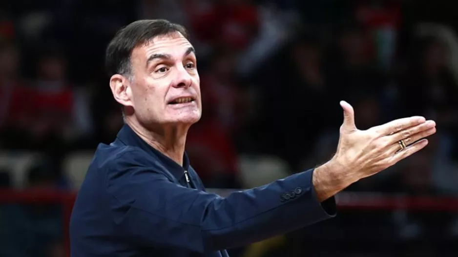 Ολυμπιακός: Τα ρεκόρ που κυνηγά ο Μπαρτζώκας στον «ερυθρόλευκο» πάγκο