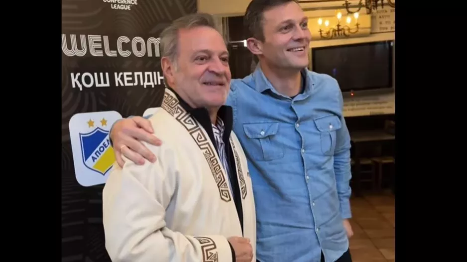 Γεύμα και ανταλλαγή δώρων