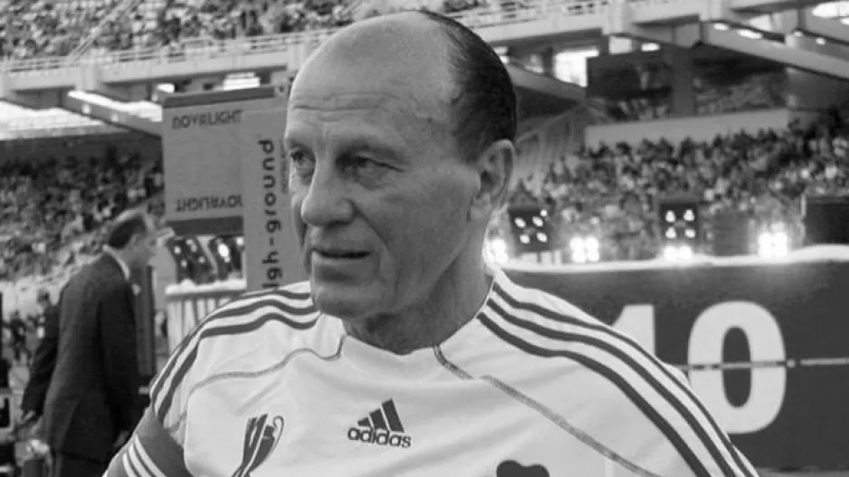 Θρήνος: «Έφυγε» ο μεγάλος Στρατηγός, Μίμης Δομάζος