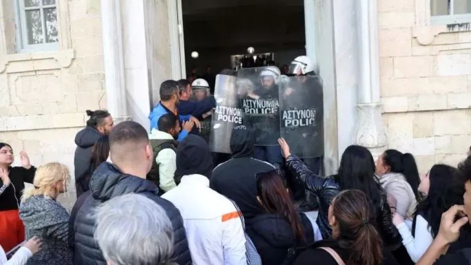 Κακοποίηση 3χρονου: Παρέμβαση εισαγγελέα για τα επεισόδια στα δικαστήρια Ηρακλείου