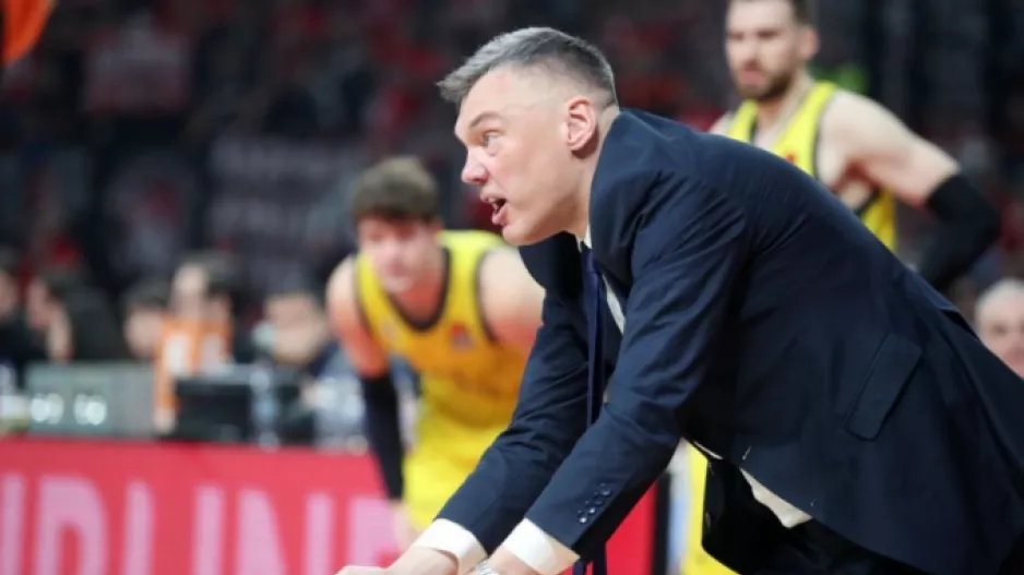 "Στηρίζω την Euroleague, αλλά πυροβολεί τα πόδια της"