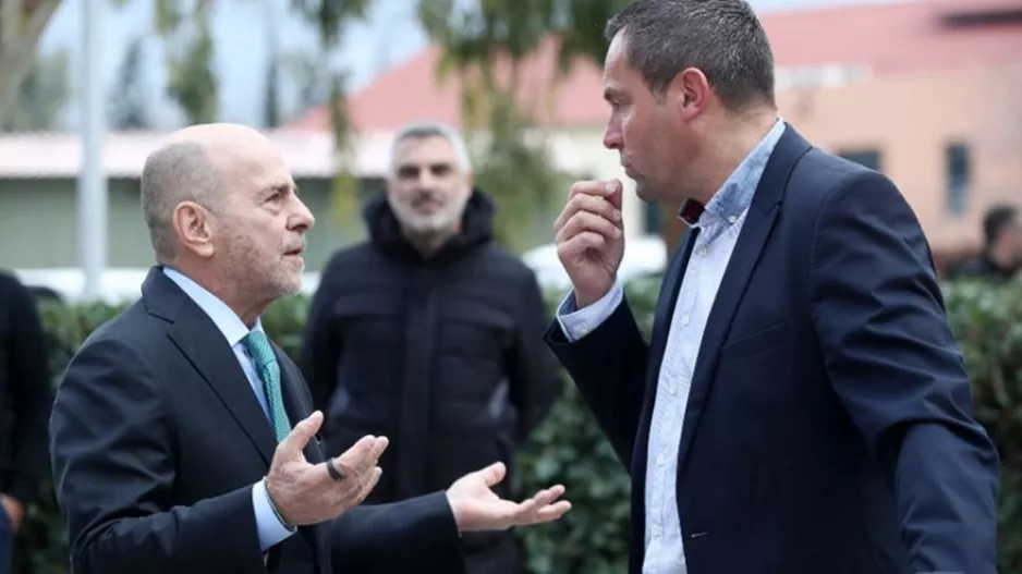 Λανουά στις ΠΑΕ: «Ελάτε στο VAR να ακούσετε τους διαλόγους» - Αναδίπλωση Ολυμπιακού!