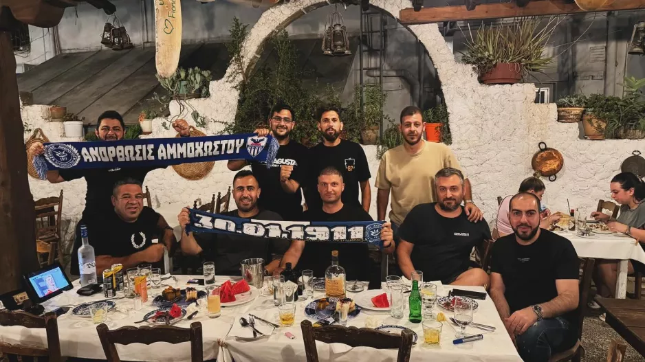 “Κάτι παιδιά αλλιώτικα, είναι ξανά μπροστά…” 