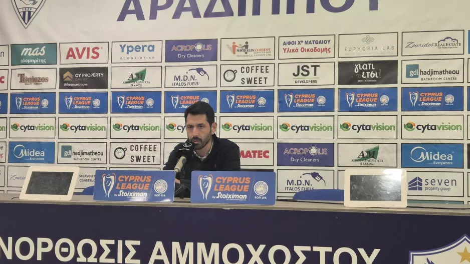 Πετράκης/"Είμαστε άξιοι της μοίρας μας/Πιο δύσκολος ο δρόμος..."