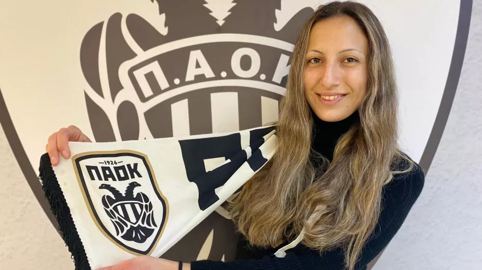 Φωτογραφήθηκε με το κασκόλ του ΠΑΟΚ η Χαρά