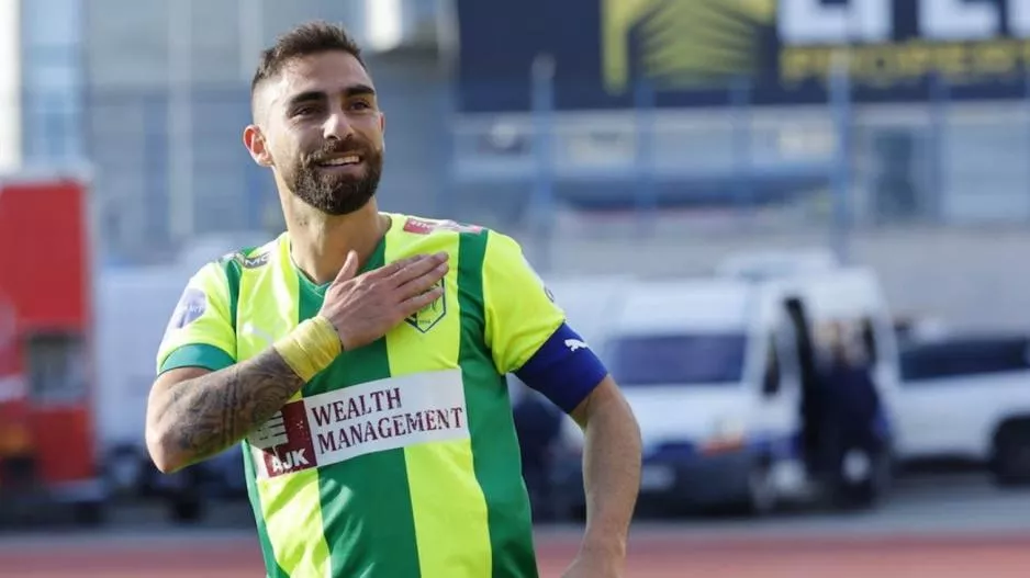 Επίσημη η αποχώρηση του Εγγλέζου