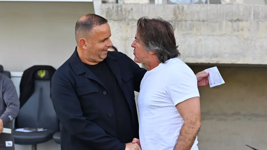 Σιμόν με Πίντο