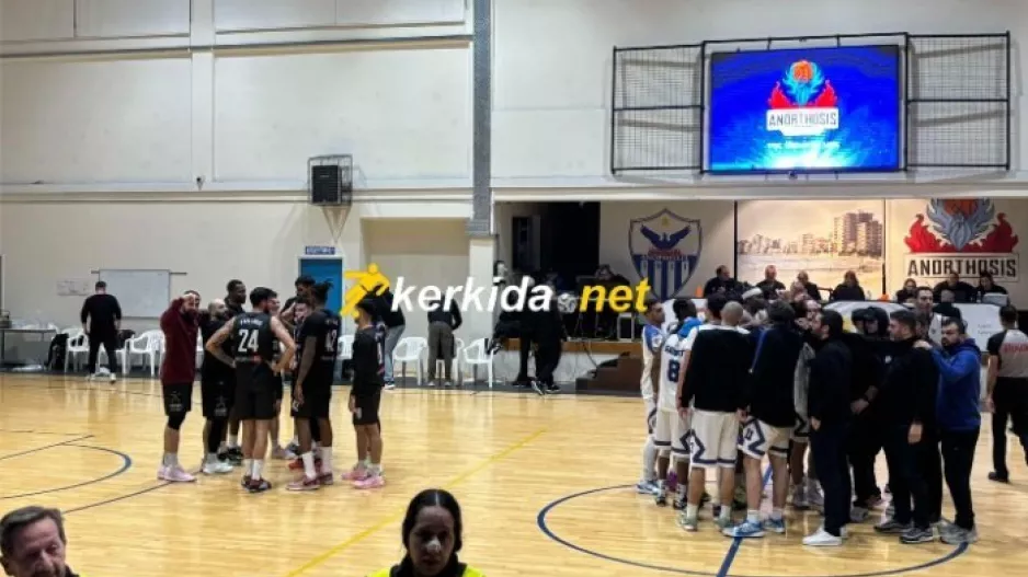 (Φώτος Kerkida) Μεγάλο “διπλό” του Κεραυνού επί της Ανόρθωσης 