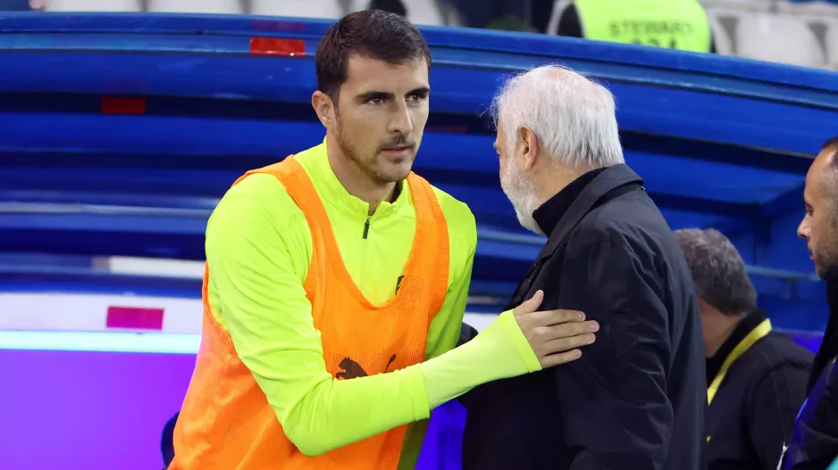 Στη φυσούνα ο Ντίνος (φώτος)