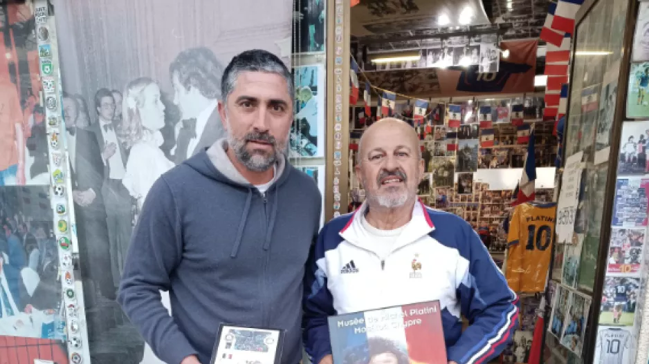 Τίμησε τον Μιχάλη Κωνσταντίνου!