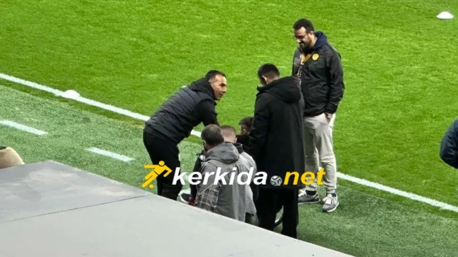 Ωραίο με Γιαννάκη/ Η αγκαλιά του Σωφρόνη και το χαμόγελο του Νικόλα