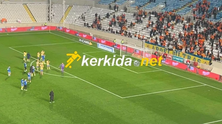 ΕΤΣΙ πανηγύρισαν την τριάρα (Βίντεο Kerkida)