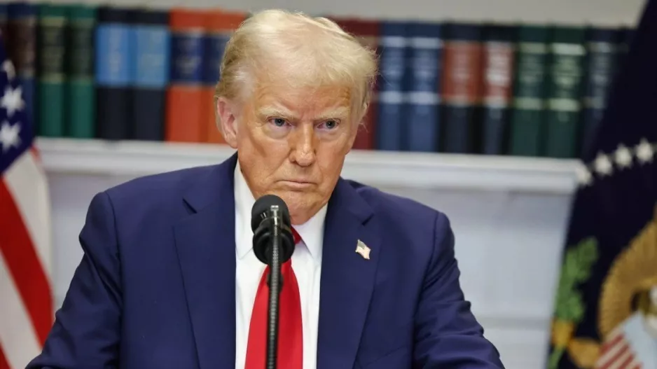 Ανάλυση Politico: Με κομμένη την ανάσα η Ευρώπη για το America First του Τραμπ
