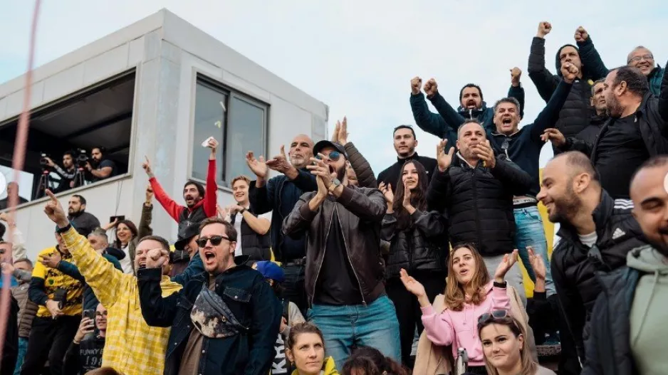 Ευχαριστίες στον κόσμο για το δυναμικό παρόν! (φώτος)