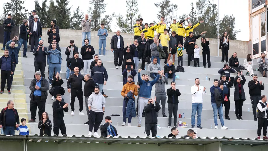 ΣΕΒΑΣΜΟΣ στην ΠΑΕΕΚ ΚΕΡΥΝΕΙΑΣ
