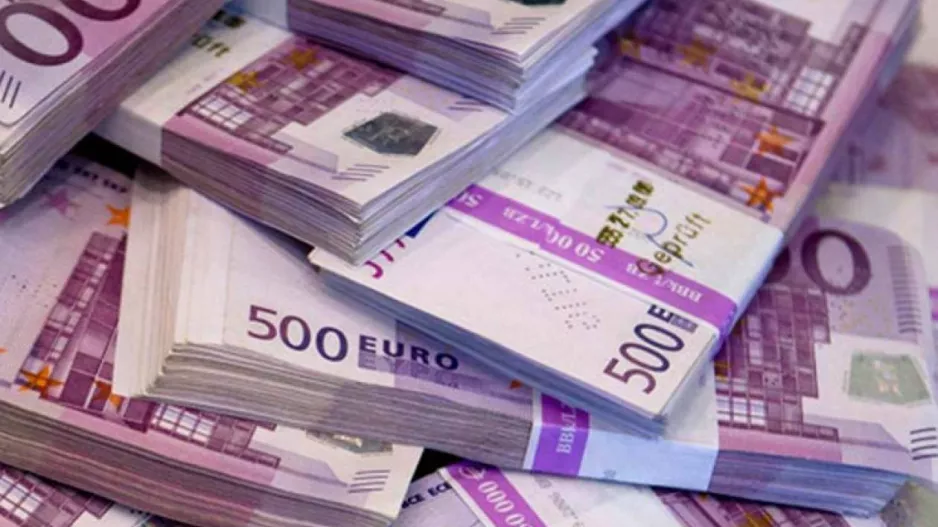 Διέγραψε €14,000,000 