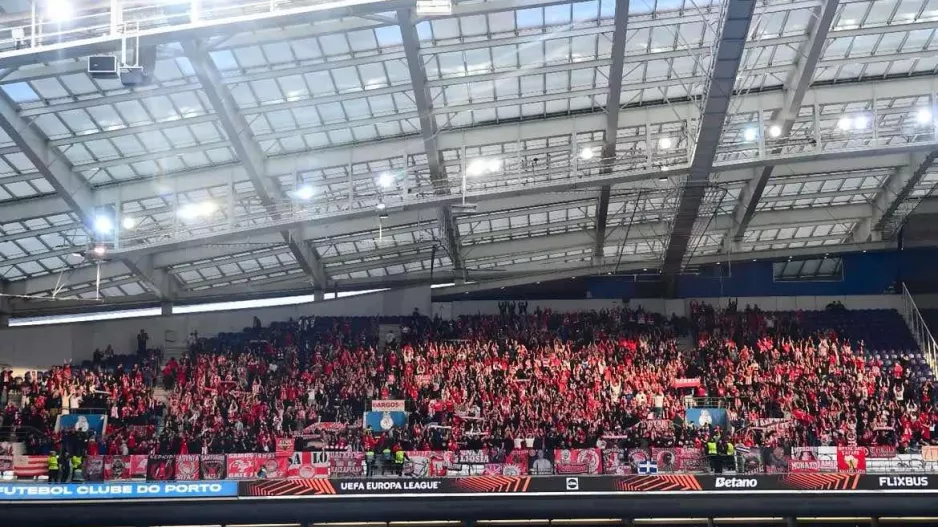 (Βίντεο) "Κοκκίνισε" το Estádio do Dragão!
