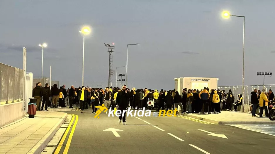 (Φώτος kerkida) Από νωρίς... οι ΑΕΛίστες