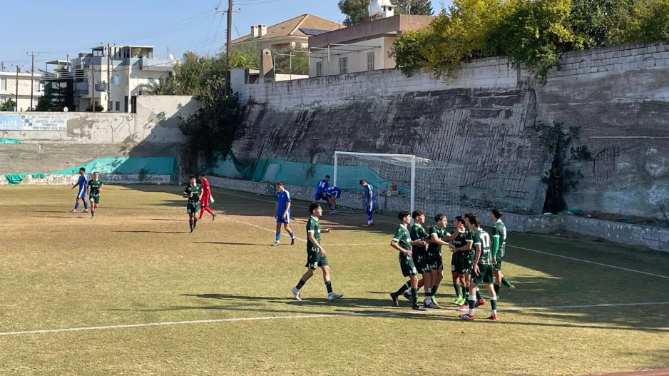Tρίποντο και ξανά κορυφή η Ομόνοια Κ17