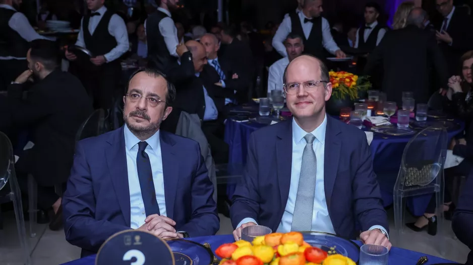 (Φώτος) ΠτΔ στο γκαλά για το EuroBasket: "Η χώρα μας θα αποτελέσει παράδειγμα..."