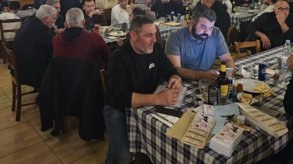 Ερμής Αραδίππου: Δείπνο... εφ όλης της ύλης