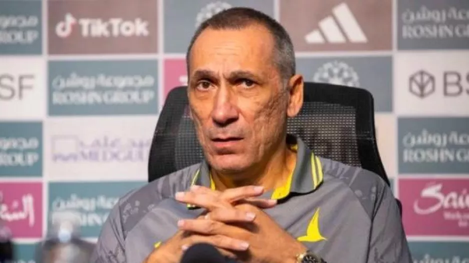 Δώνης: "Φαβορί ο Ολυμπιακός"