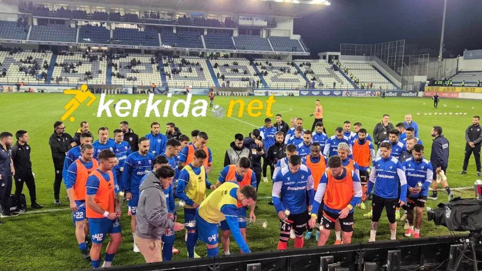 (Φώτος kerkida) Λουλούδια εις μνήμη του 16χρονου Χρίστου Παναγή