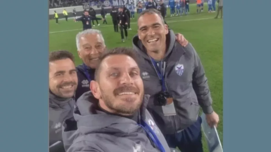Πίσω... από τον Καμορανέζι!
