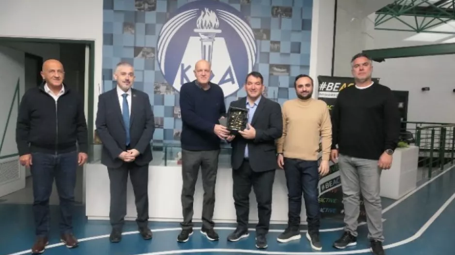Συνάντηση με τον Πύρρο Δήμα και τον Πρόεδρο της Ευρωπαϊκής Ομοσπονδίας Άρσης Βαρών στον ΚΟΑ