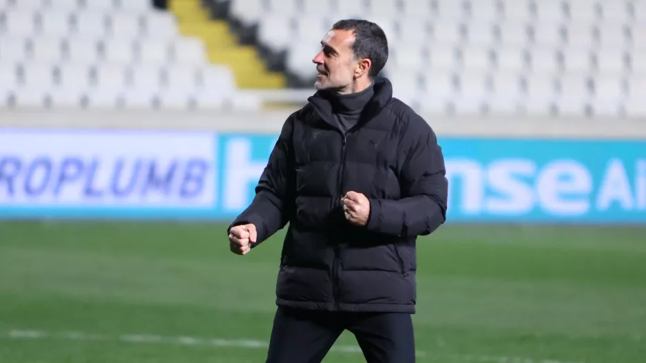 ΕΞΙ φορές 0-2!!!