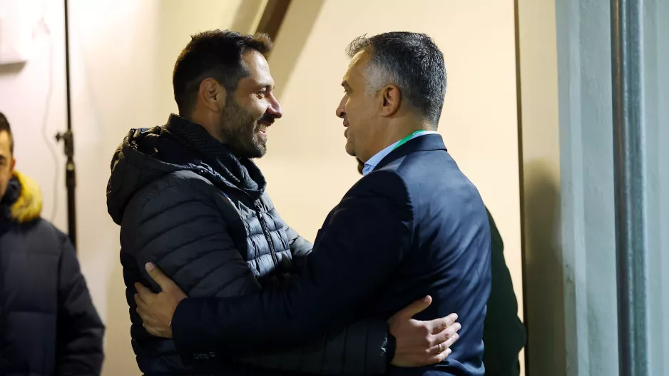 Αγκαλιά και… χαμόγελα  