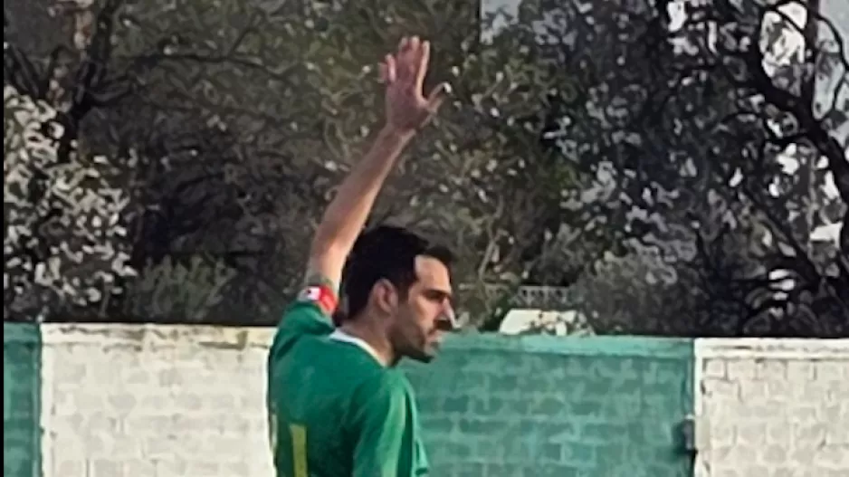 Με χατ-τρικ του αρχηγού Τσίγκη!