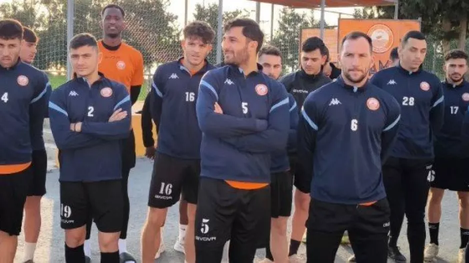 Και οι δύο από 25 βαθμούς... τα λένε στη Δρομολαξιά