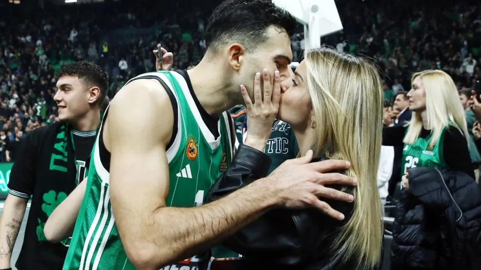 Η ανάρτηση της Μαρίας Δαρσινού για τον MVP Σλούκα: "Ποιος;;;"