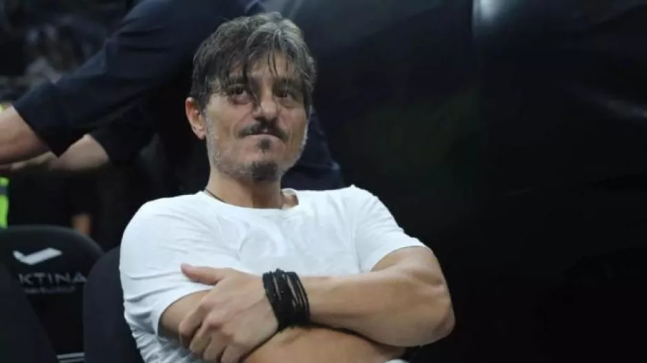 Γιαννακόπουλος: «Φρι, τα έμαθες τα νέα; Πάει αλλού ο Τάις»