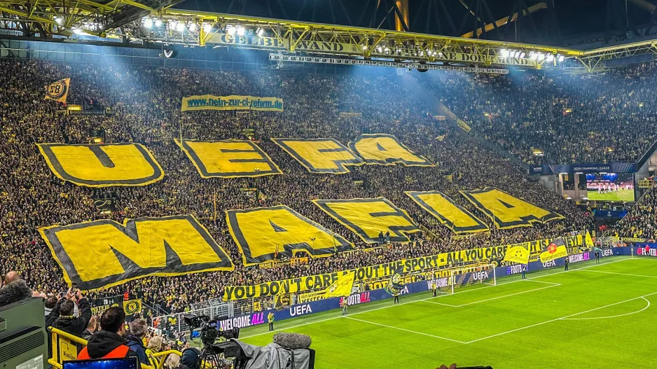 NAI είστε UEFA-mafia!!!