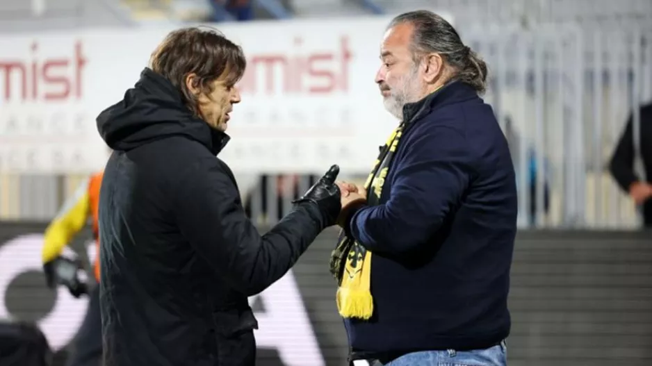 Τρίωρη σύσκεψη Ηλιόπουλου, Αλμέιδα και Ριμπάλτα στα Σπάτα