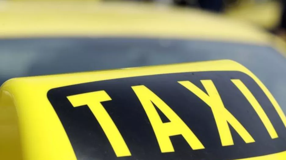 Οδηγός ταξί «πιάστηκε» μεθυσμένος και χωρίς άδεια οδήγησης