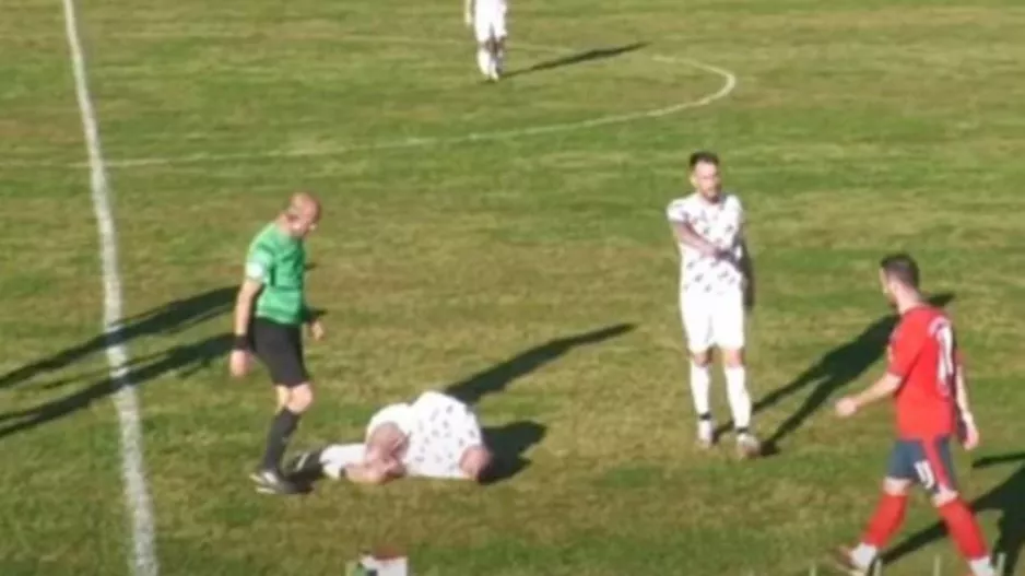 Fair Play… από τα λίγα: Έβγαινε μόνος με τον τερματοφύλακα, αλλά σταμάτησε... (βίντεο)