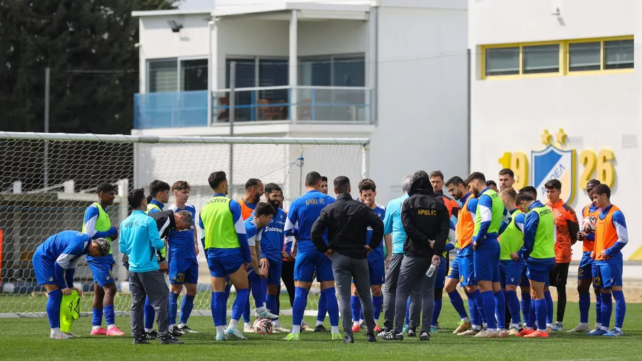 Με 8 διεθνείς, αδειάζει ο Αρχάγγελος