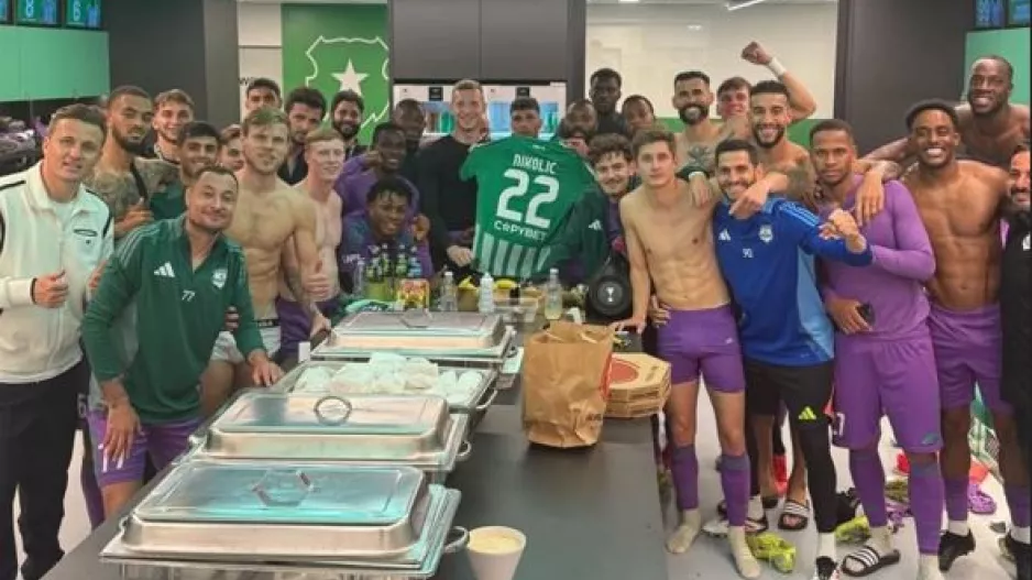 Μέσα από τα αποδυτήρια
