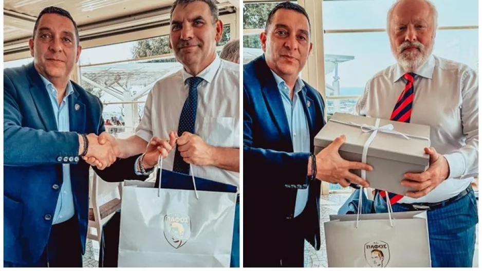 Γεύμα και δώρα στους Σουηδούς