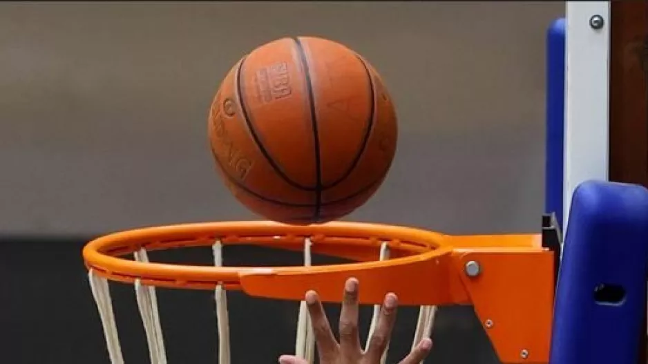 Σε δύο...δόσεις η 22η αγωνιστική της ECOMMBX Basket League