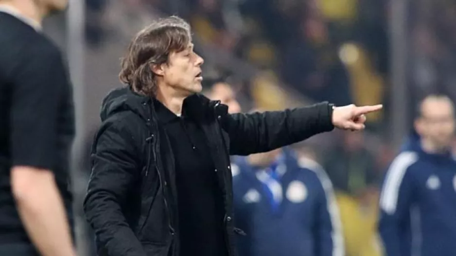 Elfutbolero: «Η επιστροφή Αλμέιδα δεν είναι στα σχέδια της Τσίβας»