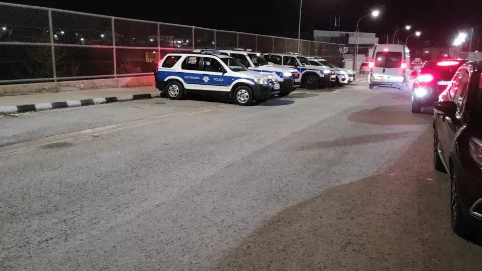 Μπροστά από τα γεγονότα...