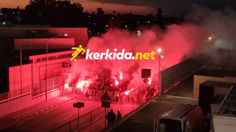 (Βίντεο Kerkida) Πορεία με πυρσούς η Θύρα 9