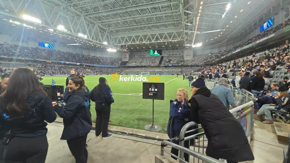 17,653/Stockholm Arena