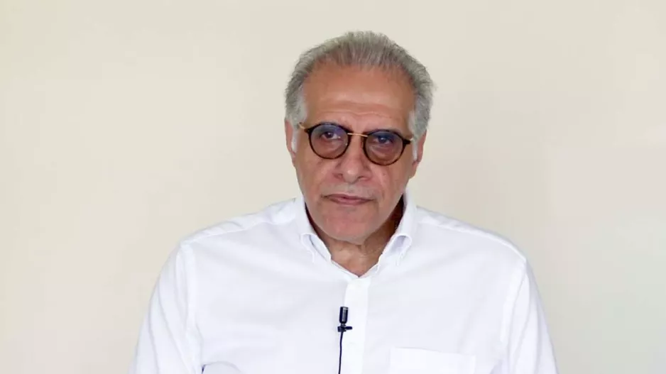 ΩΡΑ 9:00: Μιλήσαμε με Κρις Τριανταφυλλίδη